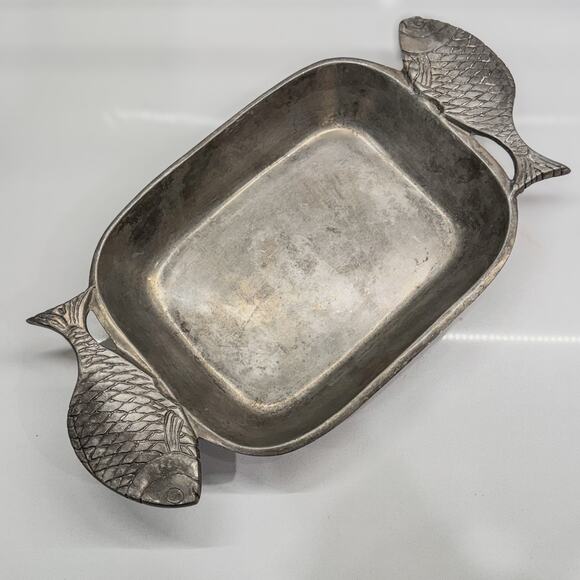 1970's Vintage Pewter Fish Handle Serving Platter/ Serving Dish, Unbranded - Picture 9 of 10